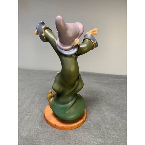 Dancing Partners Dopey & Sneezy Disney Classics Collection Figurine - Picture 3 of 9